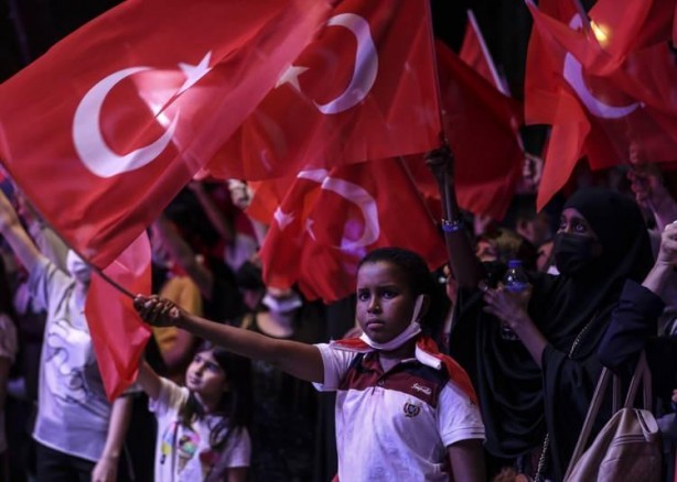 15 Temmuz'un yıldönümünde milyonlar meydanları boş bırakmadı