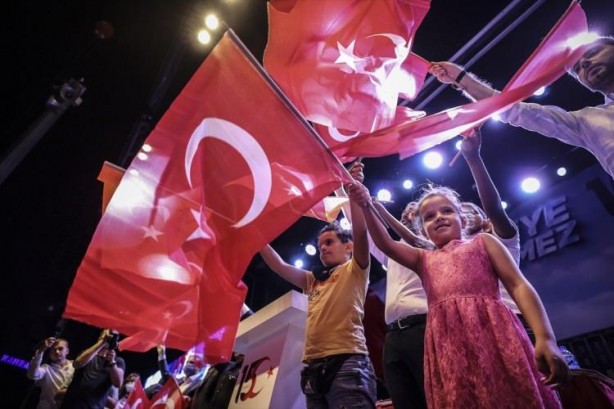 Foto - 15 Temmuz'un yıldönümünde milyonlar meydanları boş bırakmadı