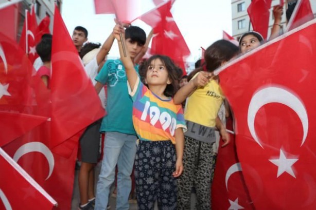 Foto - 15 Temmuz'un yıldönümünde milyonlar meydanları boş bırakmadı