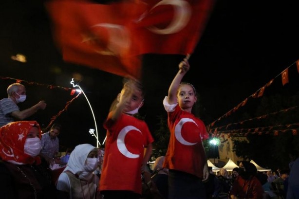 Foto - 15 Temmuz'un yıldönümünde milyonlar meydanları boş bırakmadı