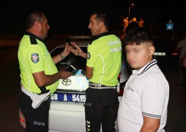 Foto - 15 yaşındaki çocuğuna otomobil verdi! Bakın kendisini nasıl savundu