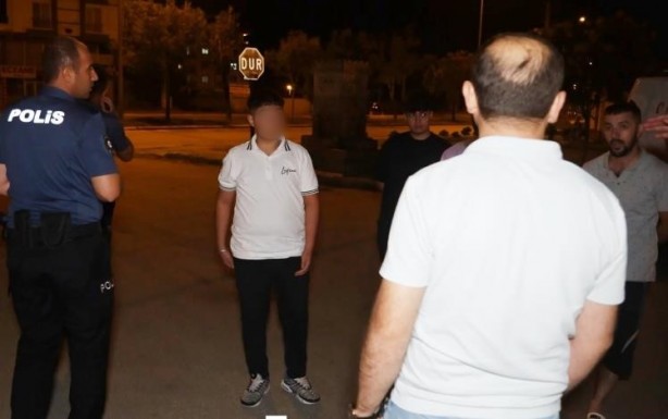 Foto - 15 yaşındaki çocuğuna otomobil verdi! Bakın kendisini nasıl savundu