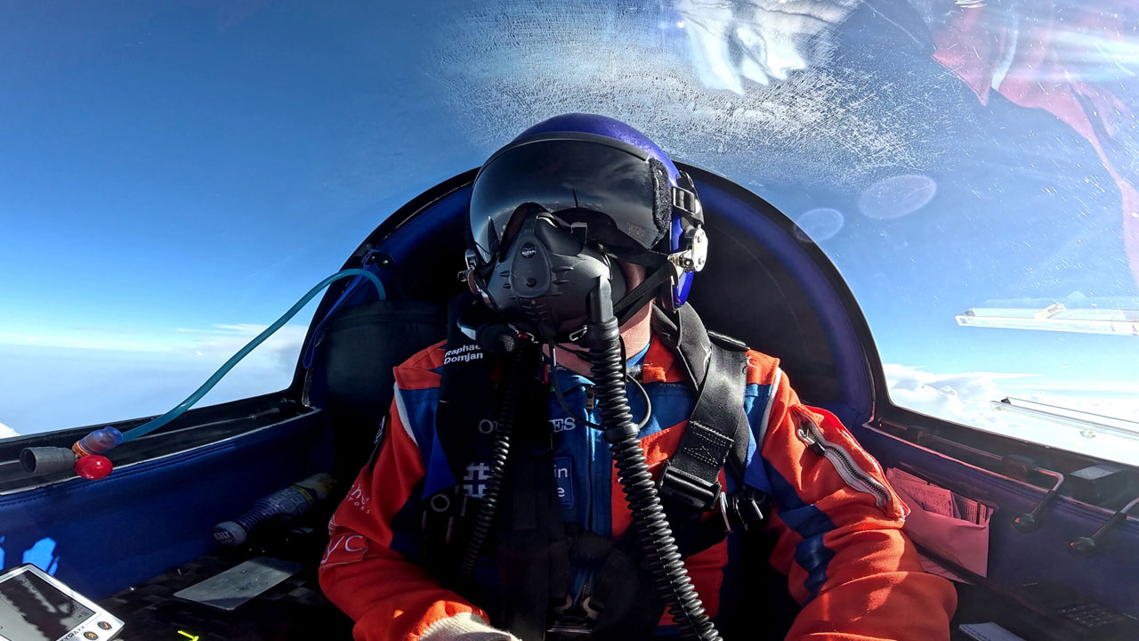 Foto - 15 yıl sonra gelen rekor! Güneş enerjili uçak 9,5 bin metreye yükseldi