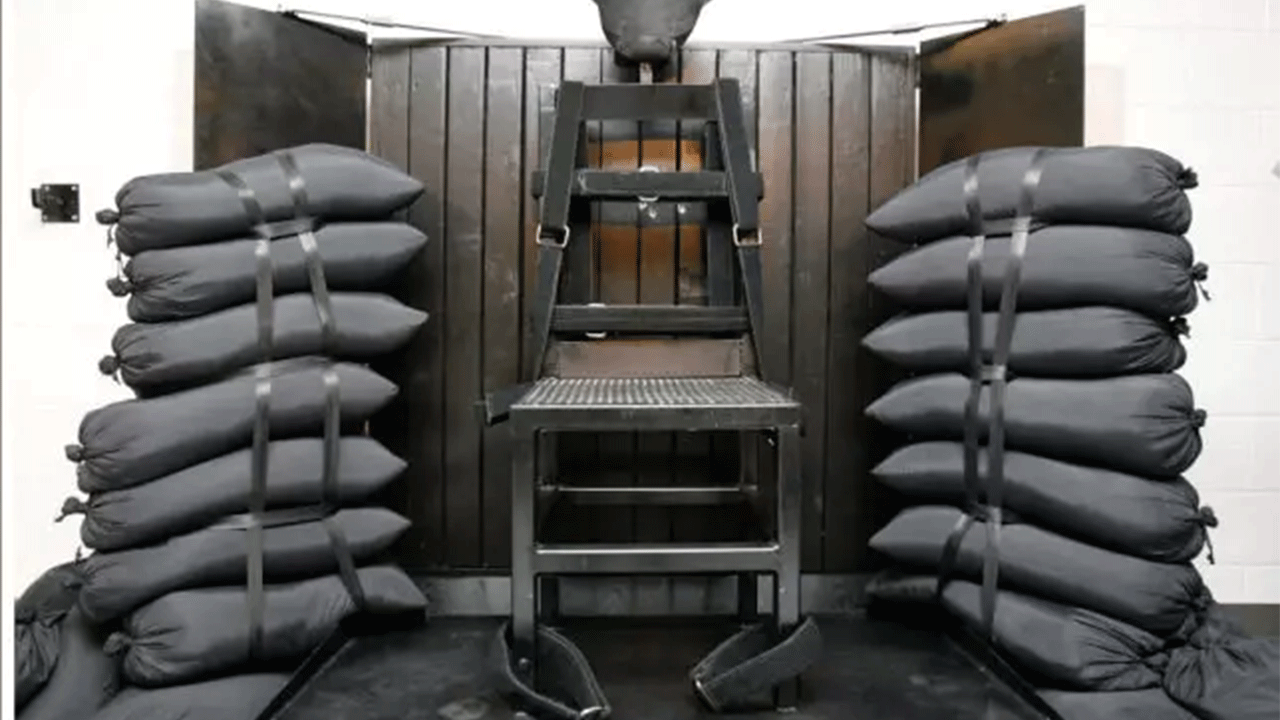 Foto - 15 yıl sonra ilk: Görevliler tarafından kurşuna dizildi!