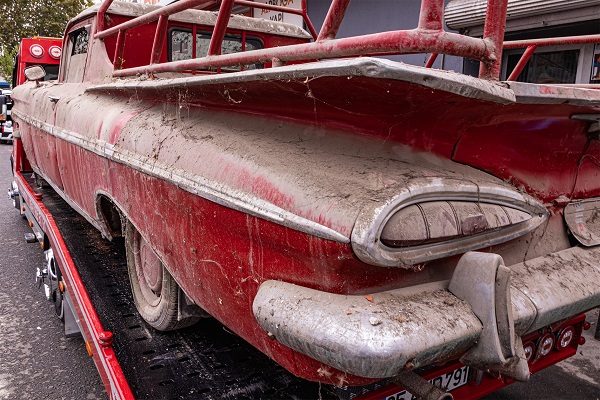 Foto - 15 yıldır garajda duruyordu! Antika araca yapılacak masraf dudak uçuklattı