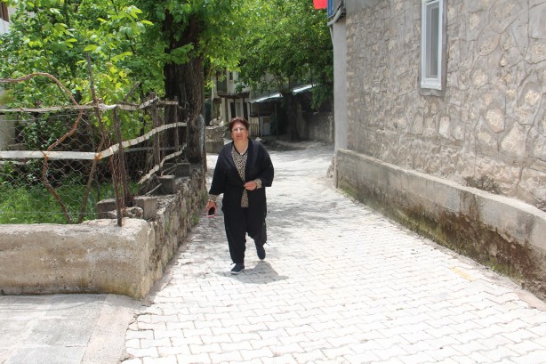 Foto - 15 yılın ardından gurbetten dönen kadın köy muhtarı oldu