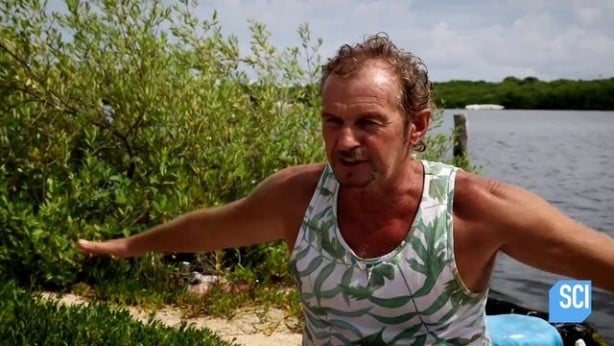 Foto - 150 bin pet şişe kullanarak yüzen ada yaptı