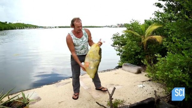 Foto - 150 bin pet şişe kullanarak yüzen ada yaptı