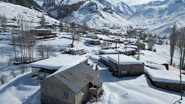Foto - 150 haneli köy adeta kayboldu!