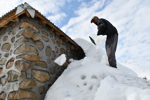 Foto - 150 haneli köy adeta kayboldu!