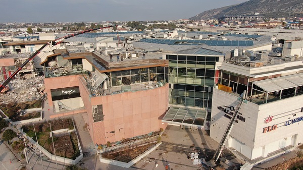 Foto - 150 milyon dolarlık yatırım! Asrın felaketini yaşadı şimdi yıkılıyor