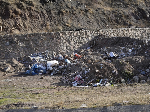 Foto - 150 yıllık mezarlığa büyük saygısızlık