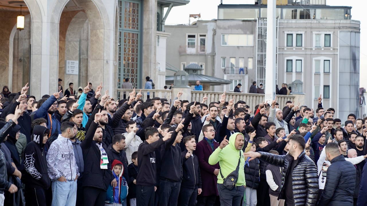 Foto - 1500 genç Taksim Camii’nde buluştu! TÜGVA’dan anlamlı etkinlik!