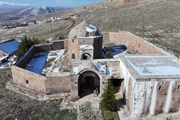 Foto - 16 yıldır, yüzlerce yıllık ata mirasının bakımını gönüllü yapıyor 