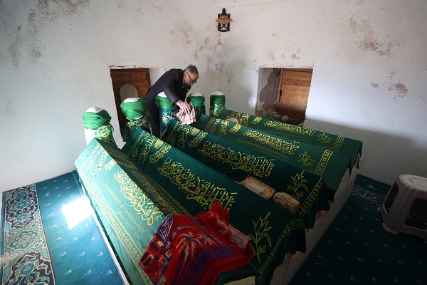 Foto - 16 yıldır, yüzlerce yıllık ata mirasının bakımını gönüllü yapıyor 