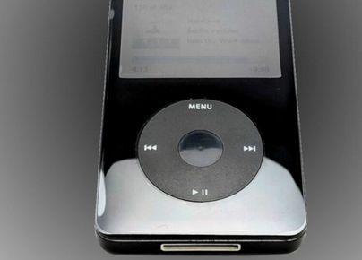 Foto - 16 yıllık olan yenilenmiş iPod’ların yeni sahipleri olmak için resmen kutu kutu aldılar! Kapış kapış satıldı