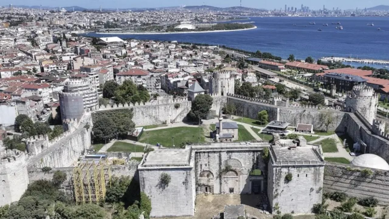 Foto - 1600 yıllık kapının sırrı ortaya çıktı! Meğer dönüşte buradan geçiyorlarmış!