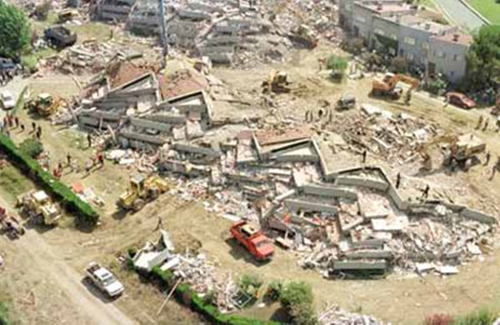Foto - 17 Ağustos 1999 Depremi