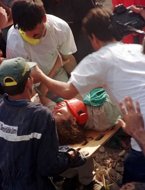 Foto - 17 Ağustos 1999 Depremi