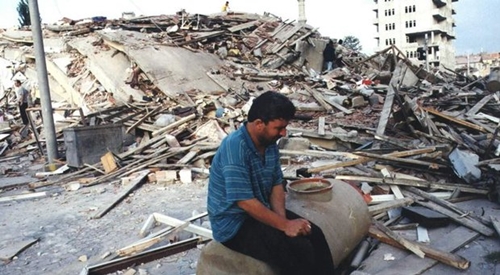 Foto - 17 Ağustos 1999 Depremi