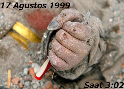 Foto - 17 Ağustos 1999 Depremi