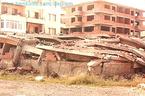 Foto - 17 Ağustos 1999 Depremi