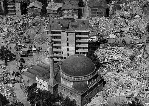 Foto - 17 Ağustos 1999 Depremi