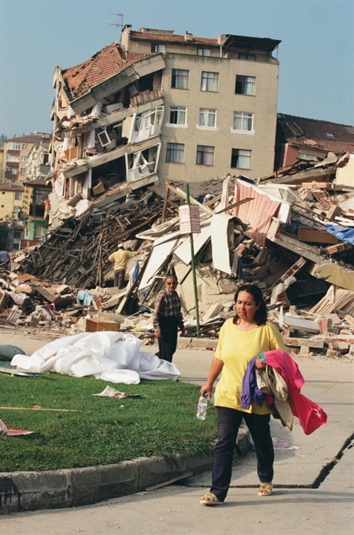 Foto - 17 Ağustos 1999 Depremi