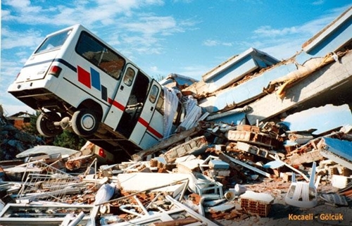 Foto - 17 Ağustos 1999 Depremi