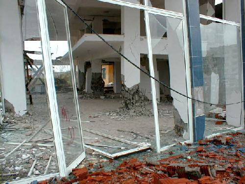 Foto - 17 Ağustos 1999 Gölcük Depremi