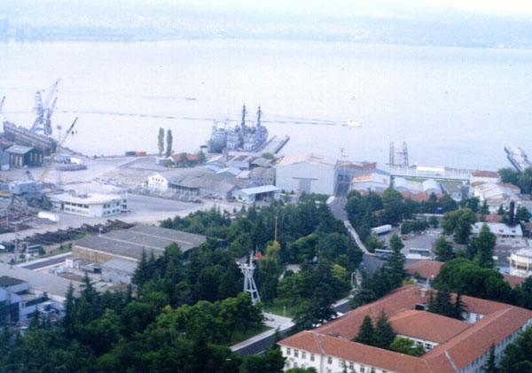 Foto - 17 Ağustos 1999 Gölcük Depremi