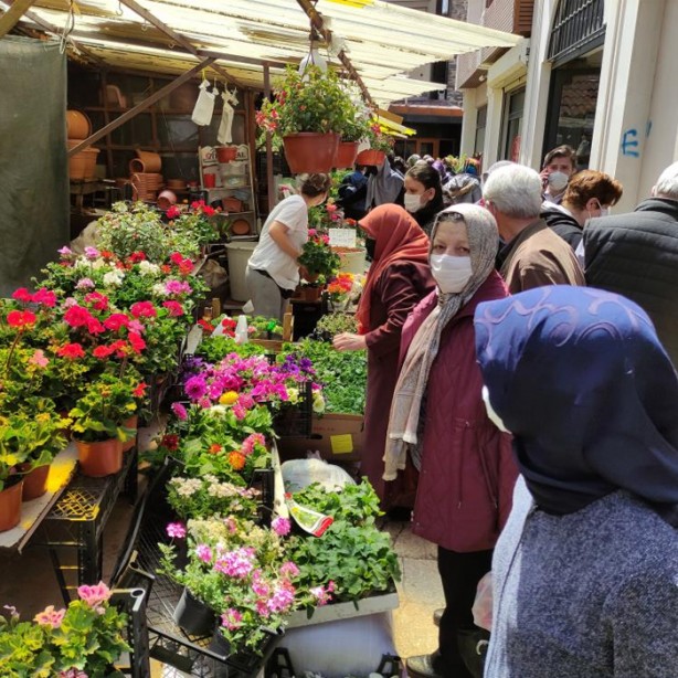 Foto - 17 günlük kapanma öncesi çiçekçilere akın ettiler