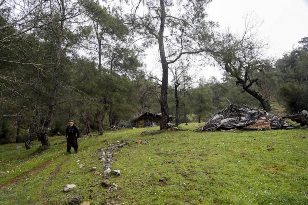 Foto - 17 yıldır dağda tek başına yaşayan adamın insanlara küsme nedeni şaşırttı! Sen ne yaptın böyle Mehmet dayı