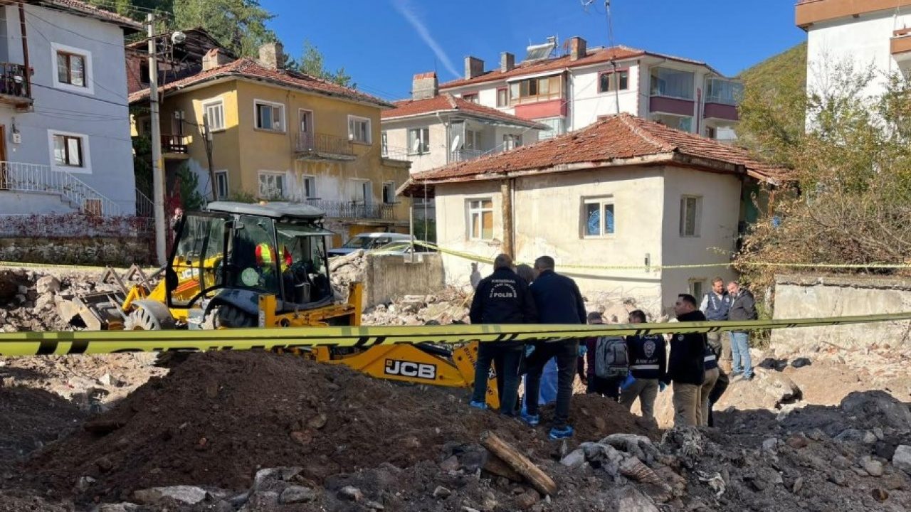 Foto - 17 yıldır kayıp olan kadına aitti! Korkunç sır o detayla ortaya çıktı