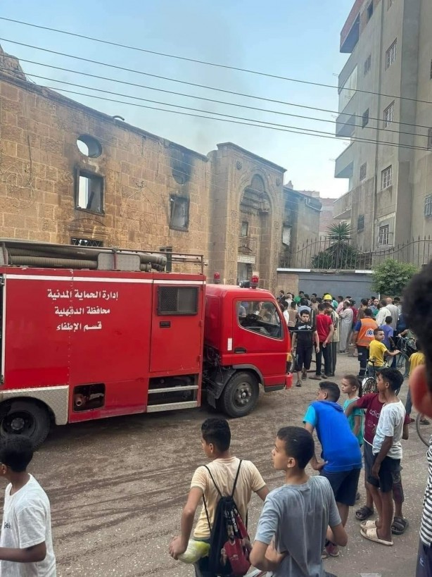 Foto - 170 yıllık tarihi cami alevler içinde kaldı!