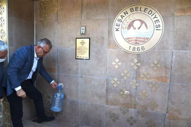 Foto - 19 litre damacana su 70 liraya koşarken bu belediyede 5 litre su sadece 1 lira! 'Helal olsun' dedirttiler