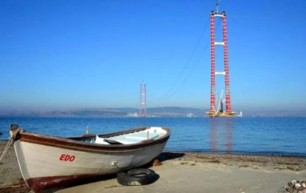 Foto - 1915 Çanakkale Köprüsü, Fransa'nın ünlü simgesini geçti