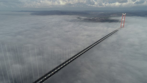 Foto - 1915 Çanakkale Köprüsü bu görüntüyle adeta kayboldu!
