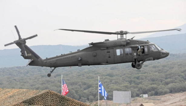 Foto - 1.95 milyar dolar para yatırdılar! Türkiye'yi vurmak için saldırı helikopteri alıyorlar