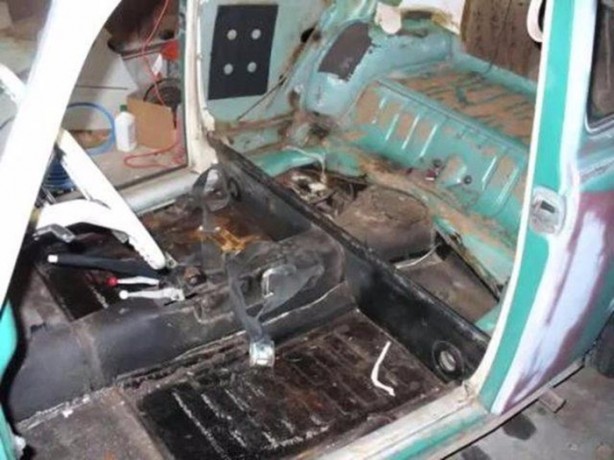 Foto - 1966 model Vosvos'u 2016 modele çevirdi