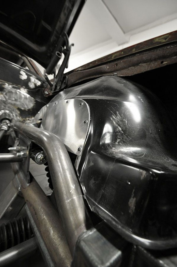 Foto - 1968 model Chevrolet Camaro'yu yenilediler!