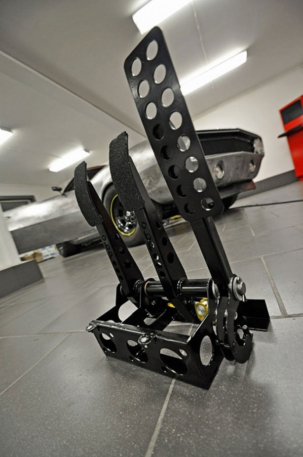 Foto - 1968 model Chevrolet Camaro'yu yenilediler!