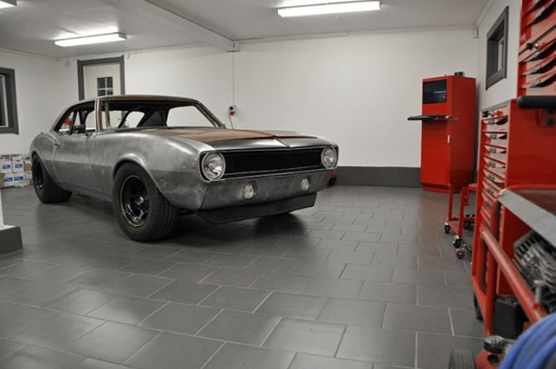 Foto - 1968 model Chevrolet Camaro'yu yenilediler!