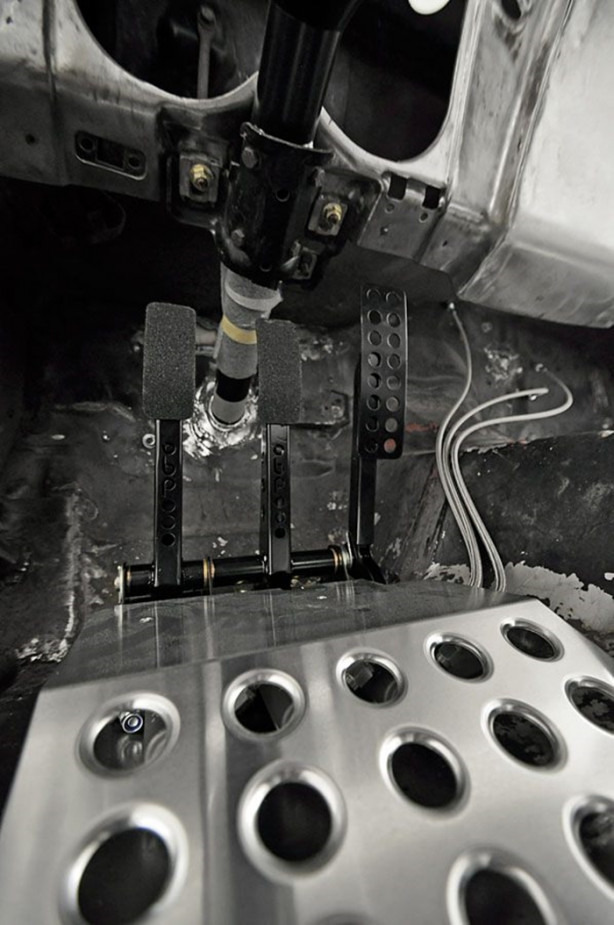 Foto - 1968 model Chevrolet Camaro'yu yenilediler!