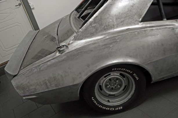 Foto - 1968 model Chevrolet Camaro'yu yenilediler!