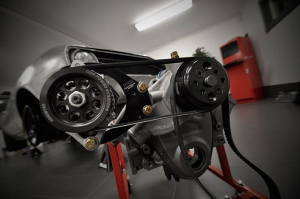 Foto - 1968 model Chevrolet Camaro'yu yenilediler!