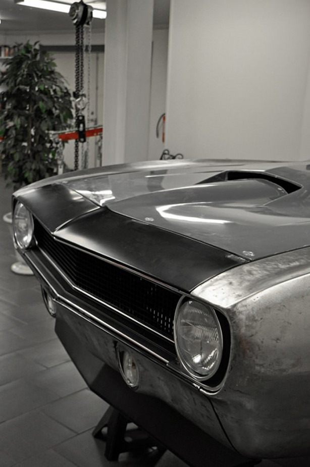 Foto - 1968 model Chevrolet Camaro'yu yenilediler!