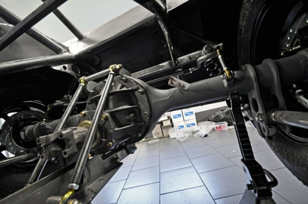 Foto - 1968 model Chevrolet Camaro'yu yenilediler!