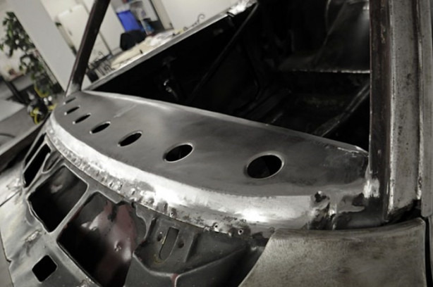 Foto - 1968 model Chevrolet Camaro'yu yenilediler!