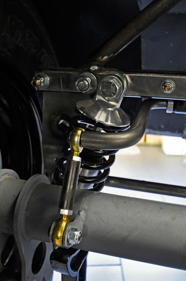 Foto - 1968 model Chevrolet Camaro'yu yenilediler!